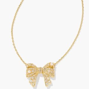 Kendra Scott NWOT Krista Gold Bow Short Pendant Necklace in White Mix